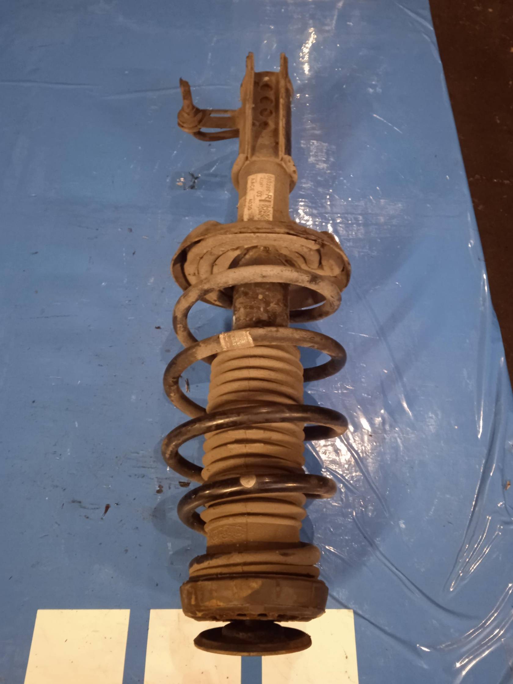 Ammortizzatore ant. dx.